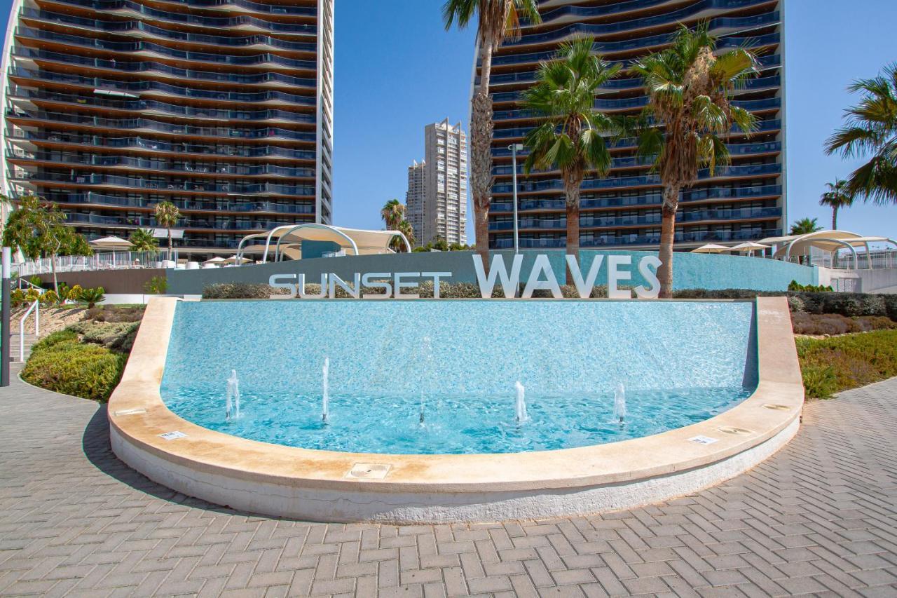 Sunset Waves Sea View Apartments Benidorm Exterior foto